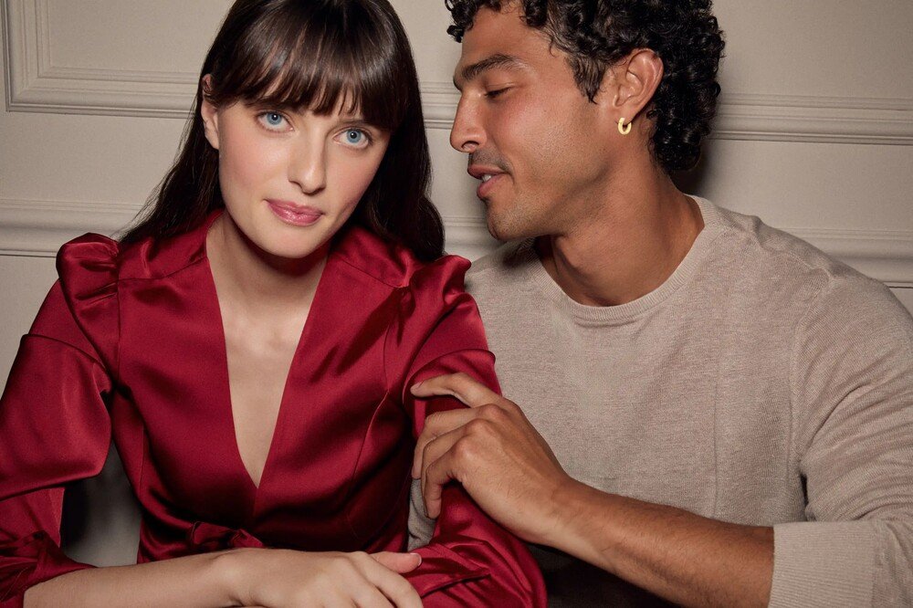 12.7mm Huggie Hoop Earrings in 14K Gold